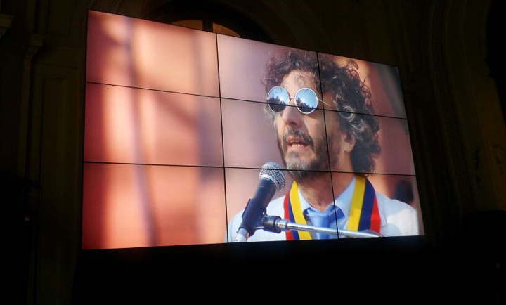 Videowall sin bordes en evento institucional Videowall sin bordes en evento institucional